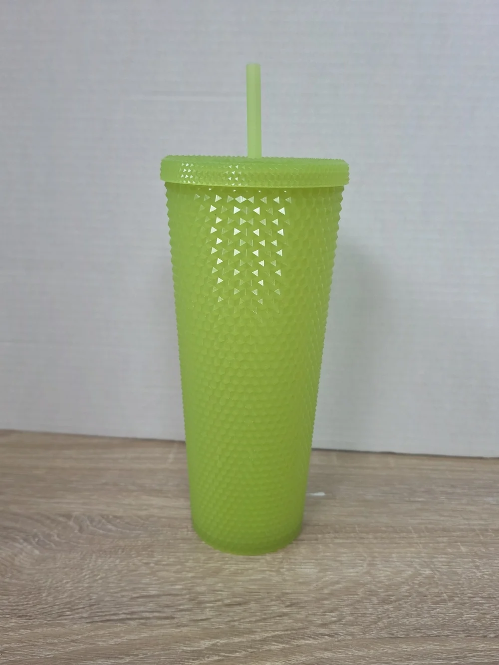 EUC Starbucks 2022 Studded Tumbler 24 oz Glow In The Dark Lemongrass Halloween
